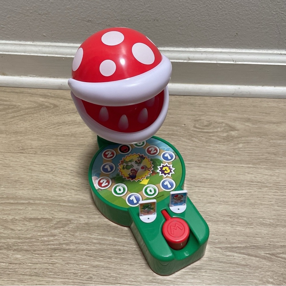 Super Mario Piranha Plant Escape! Game